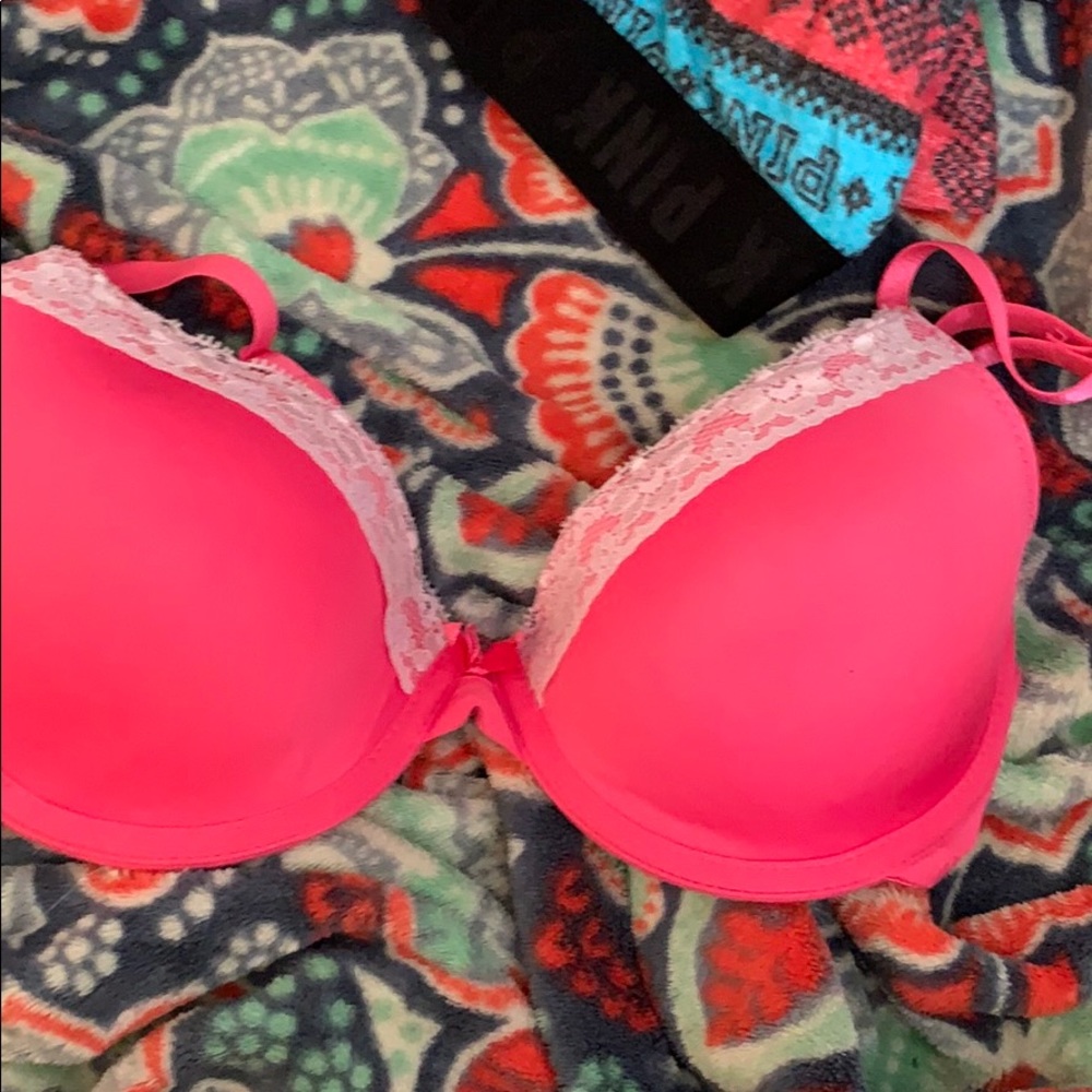 pink bra